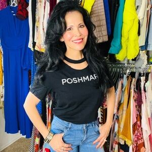 Professional Reseller since 2014 / 2 time Poshfest Speaker 💖🛍️🚪👑